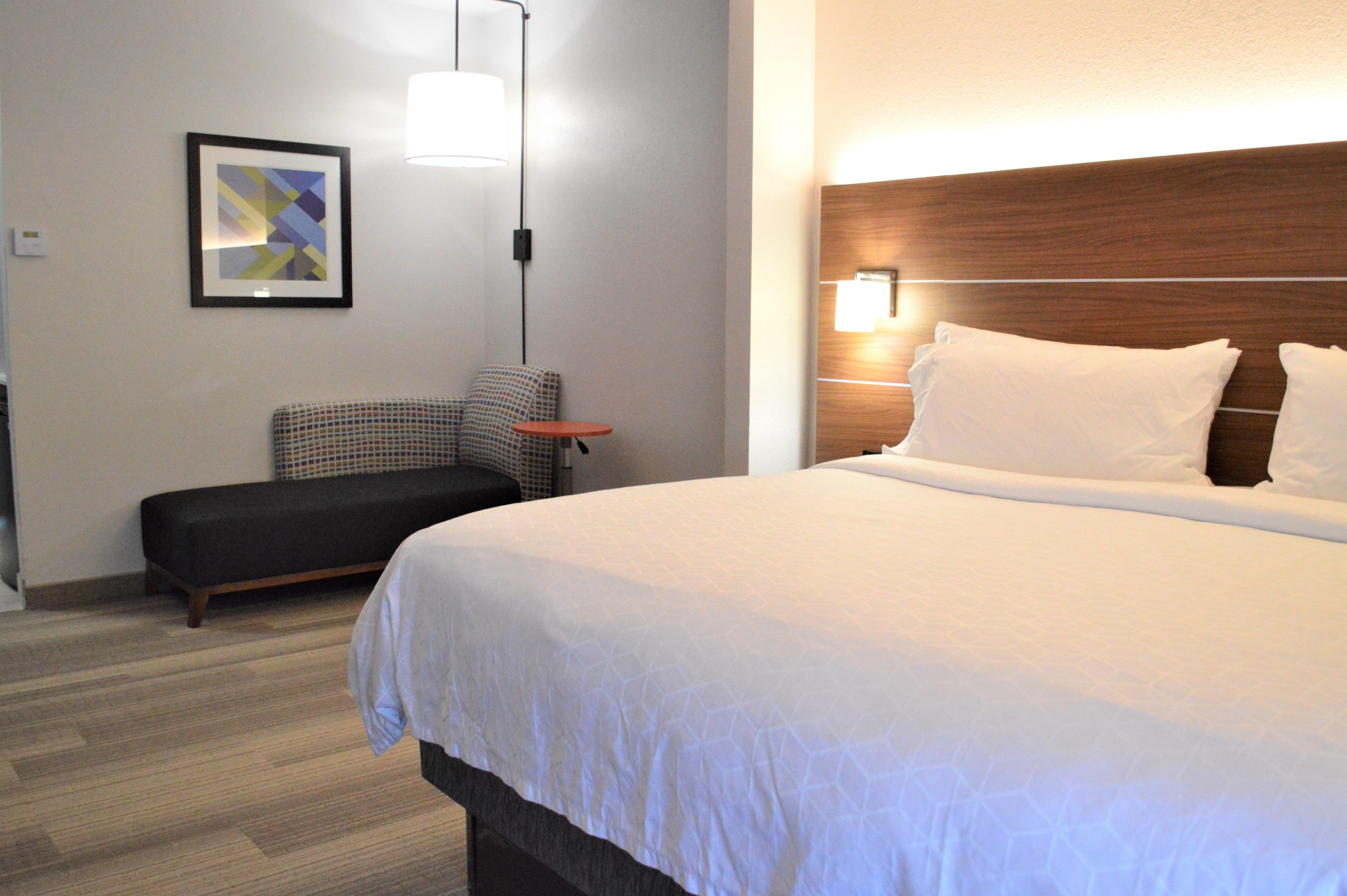 Holiday Inn Express & Suites Batesville By Ihg Екстериор снимка