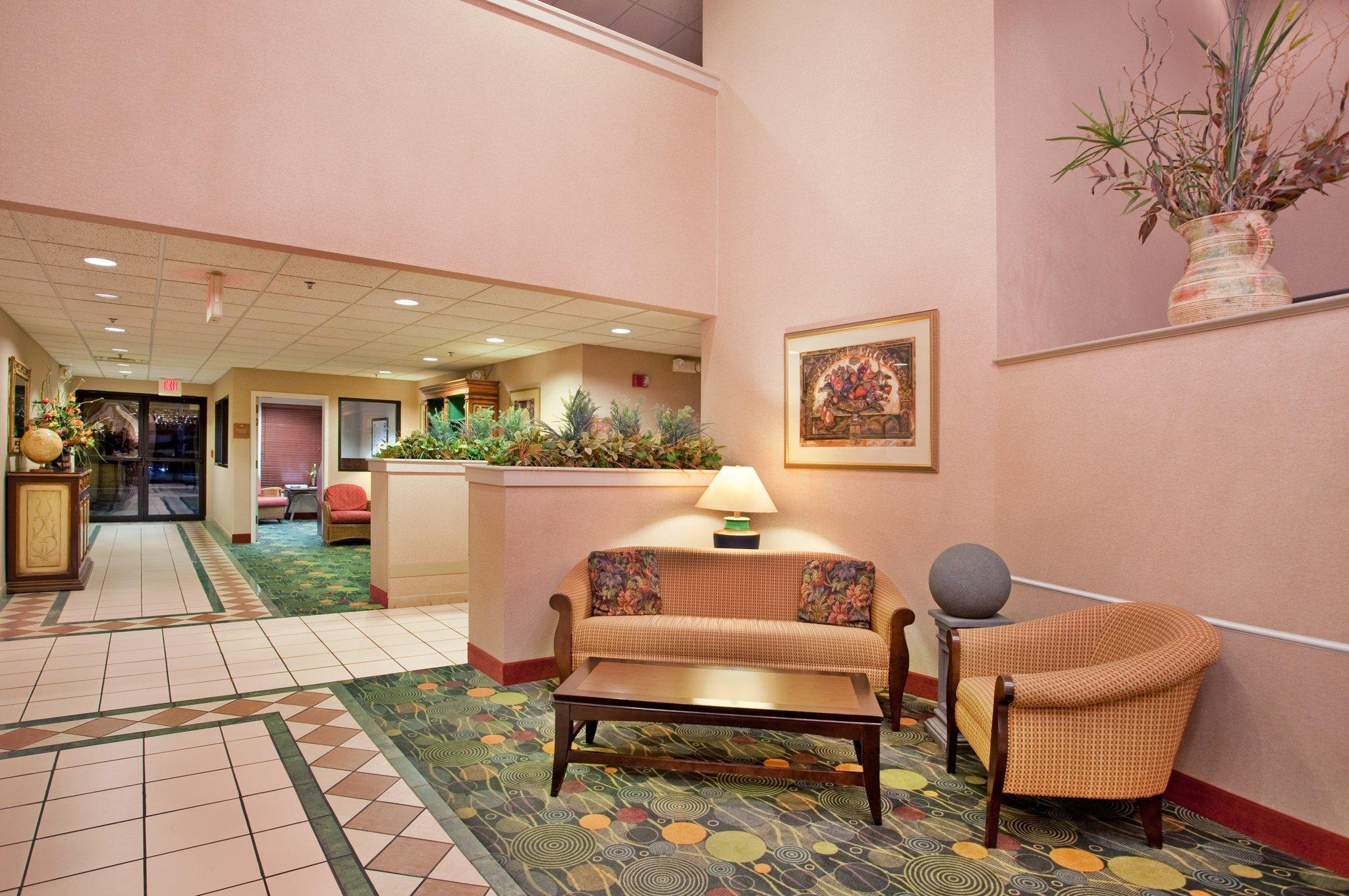 Holiday Inn Express & Suites Batesville By Ihg Екстериор снимка