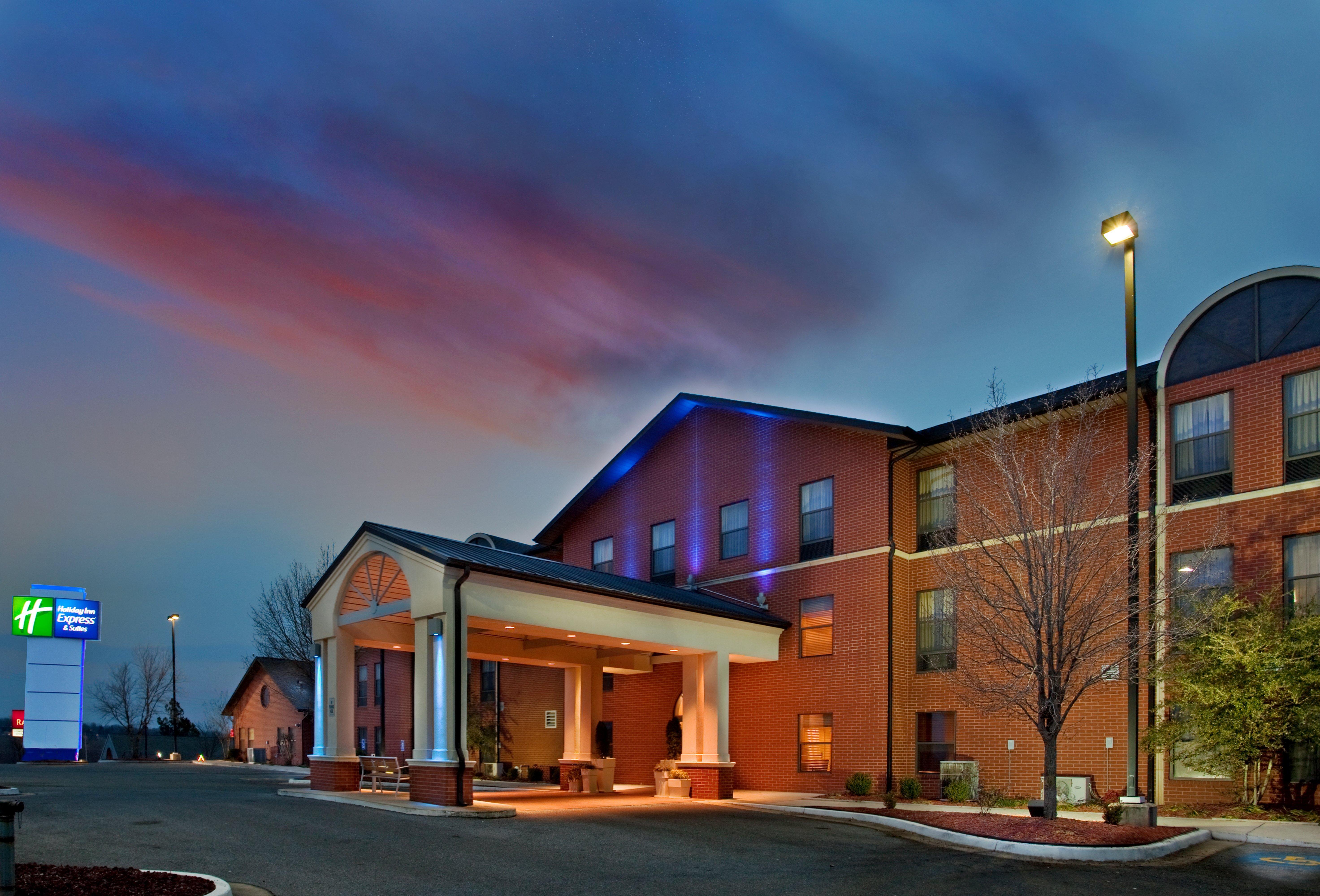 Holiday Inn Express & Suites Batesville By Ihg Екстериор снимка