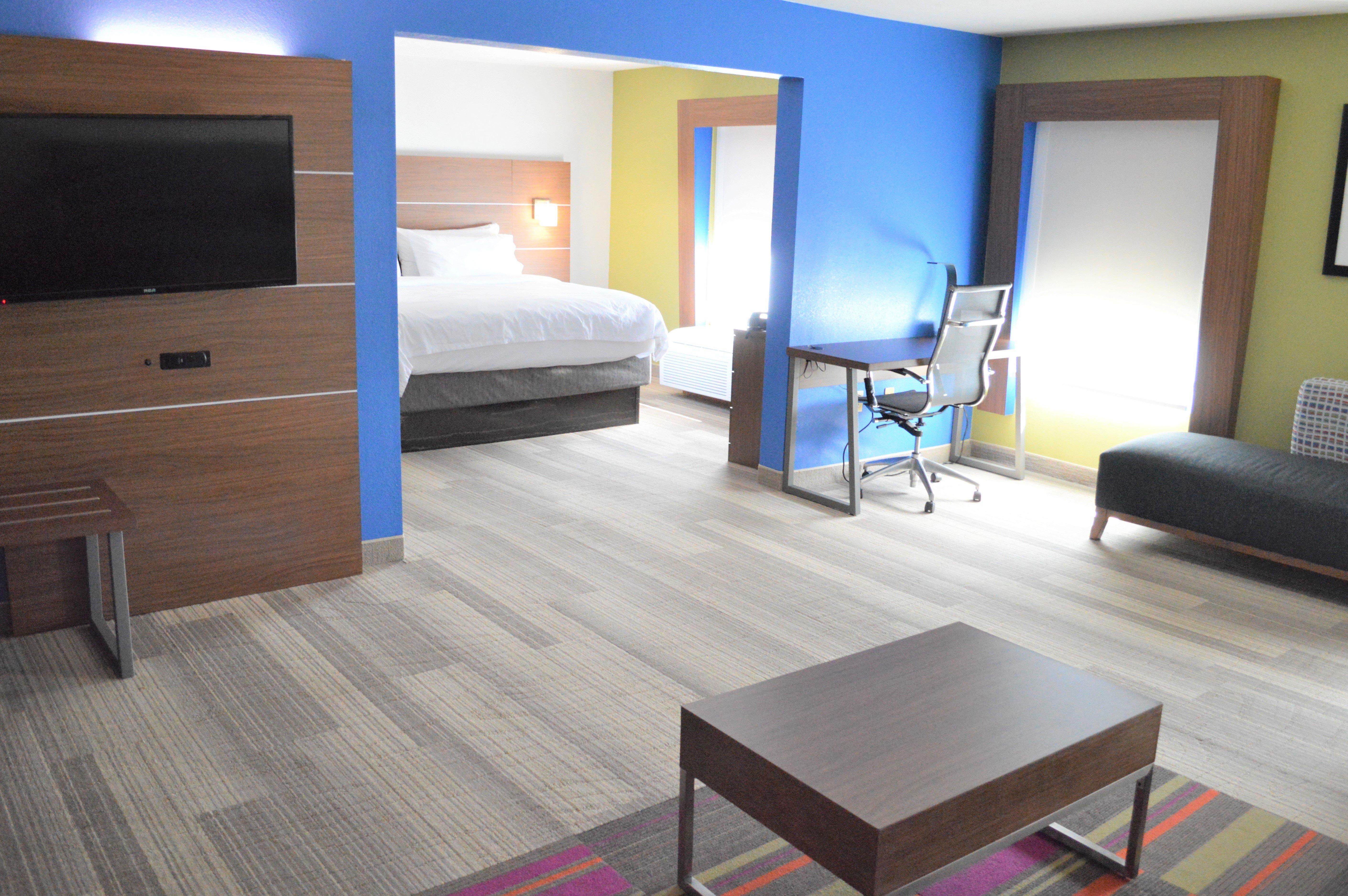 Holiday Inn Express & Suites Batesville By Ihg Екстериор снимка