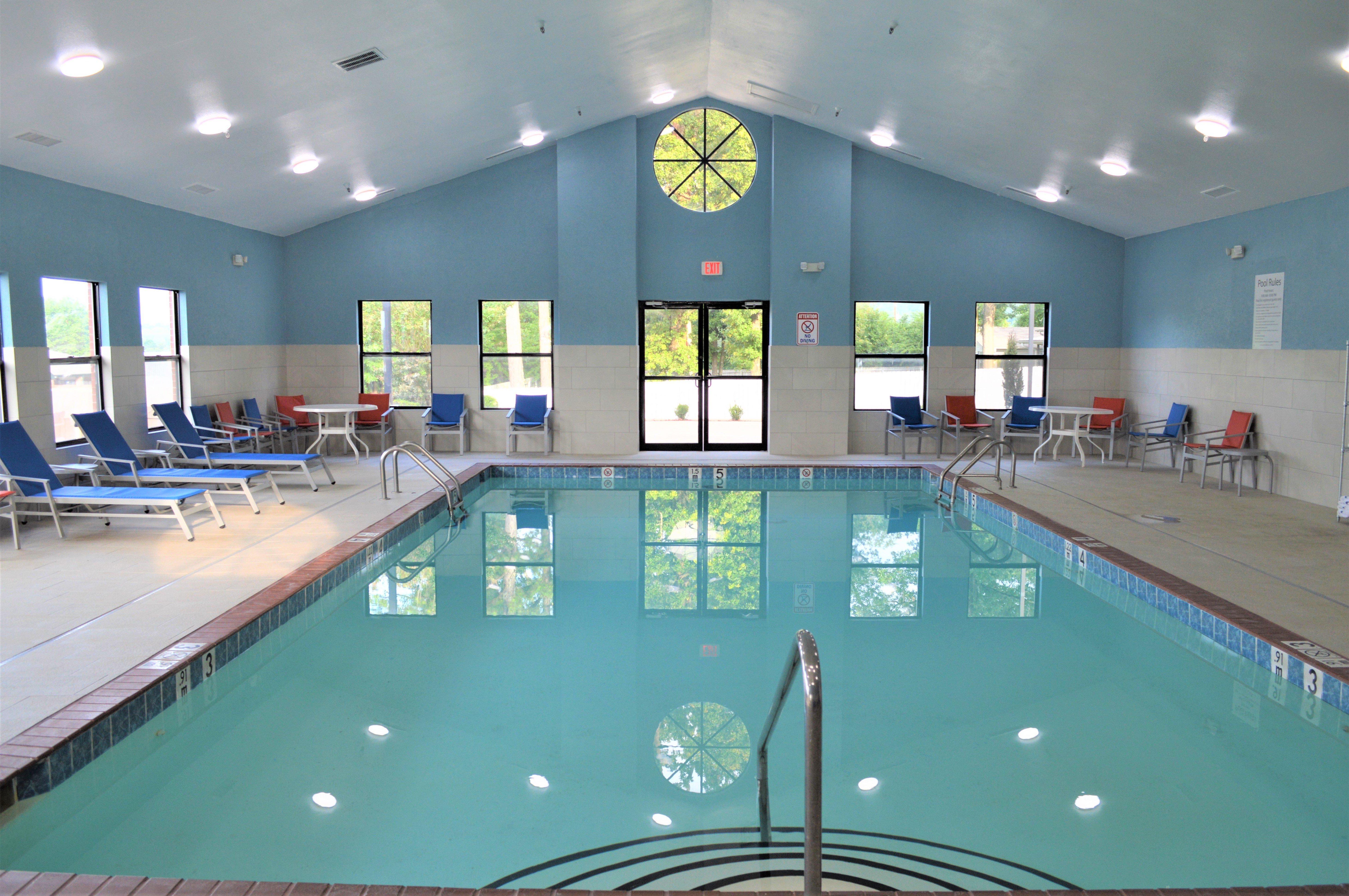 Holiday Inn Express & Suites Batesville By Ihg Екстериор снимка