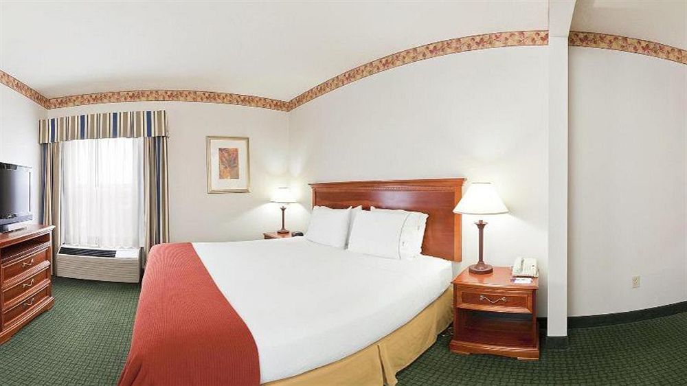 Holiday Inn Express & Suites Batesville By Ihg Екстериор снимка