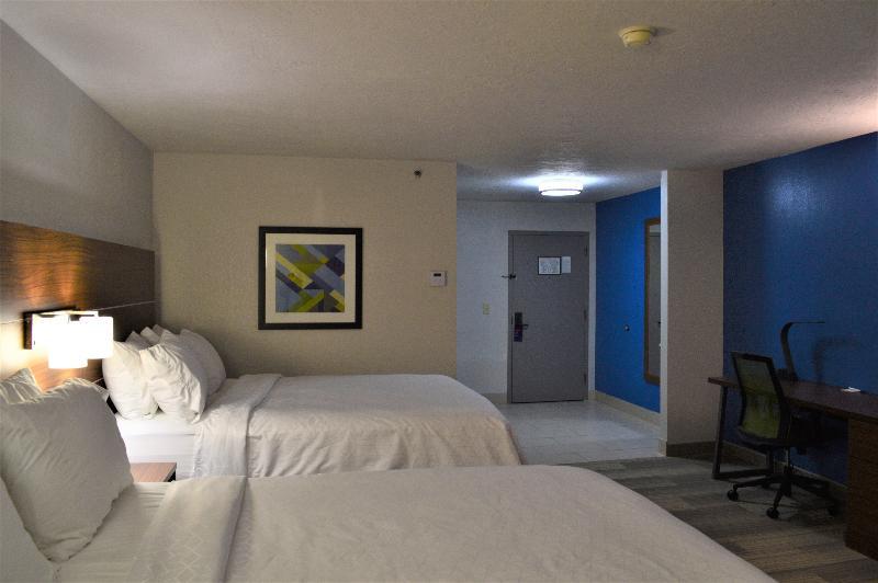 Holiday Inn Express & Suites Batesville By Ihg Екстериор снимка